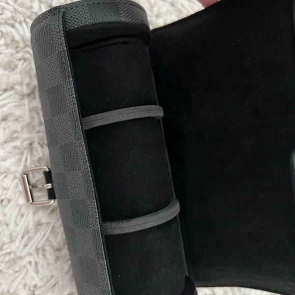 Damier Graphite 3 Watch Travel Case - Picture 8 of 14